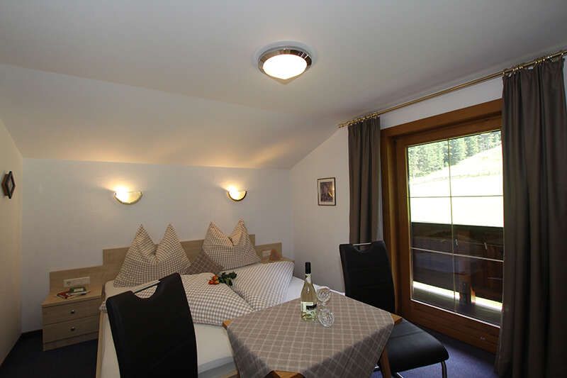 Appartement mit Schlafzimmer und Balkon im Haus Bergheim im Zillertal