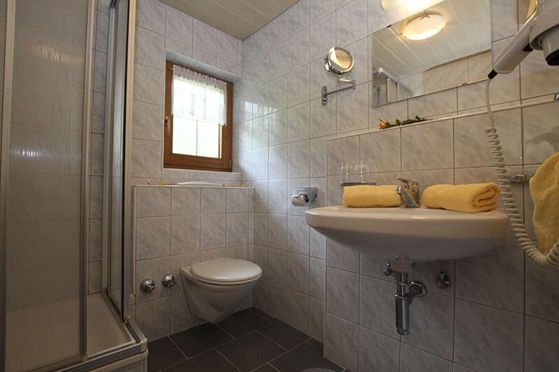 Appartement mit Badezimmer im Haus Bergheim